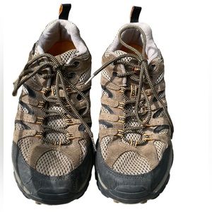 MERRELL  Men's Vibram Hiking Walking Shoes Vibram Size 10.5 Preowned